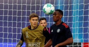 Manchester United will reject any bids for Victor Lindelof