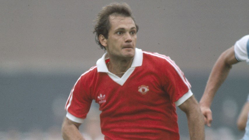 10 Players Who Played For Manchester United And Chelsea Ray Wilkins