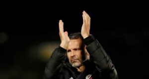 Giggs wants to channel "Fergie time" spirit at Wales