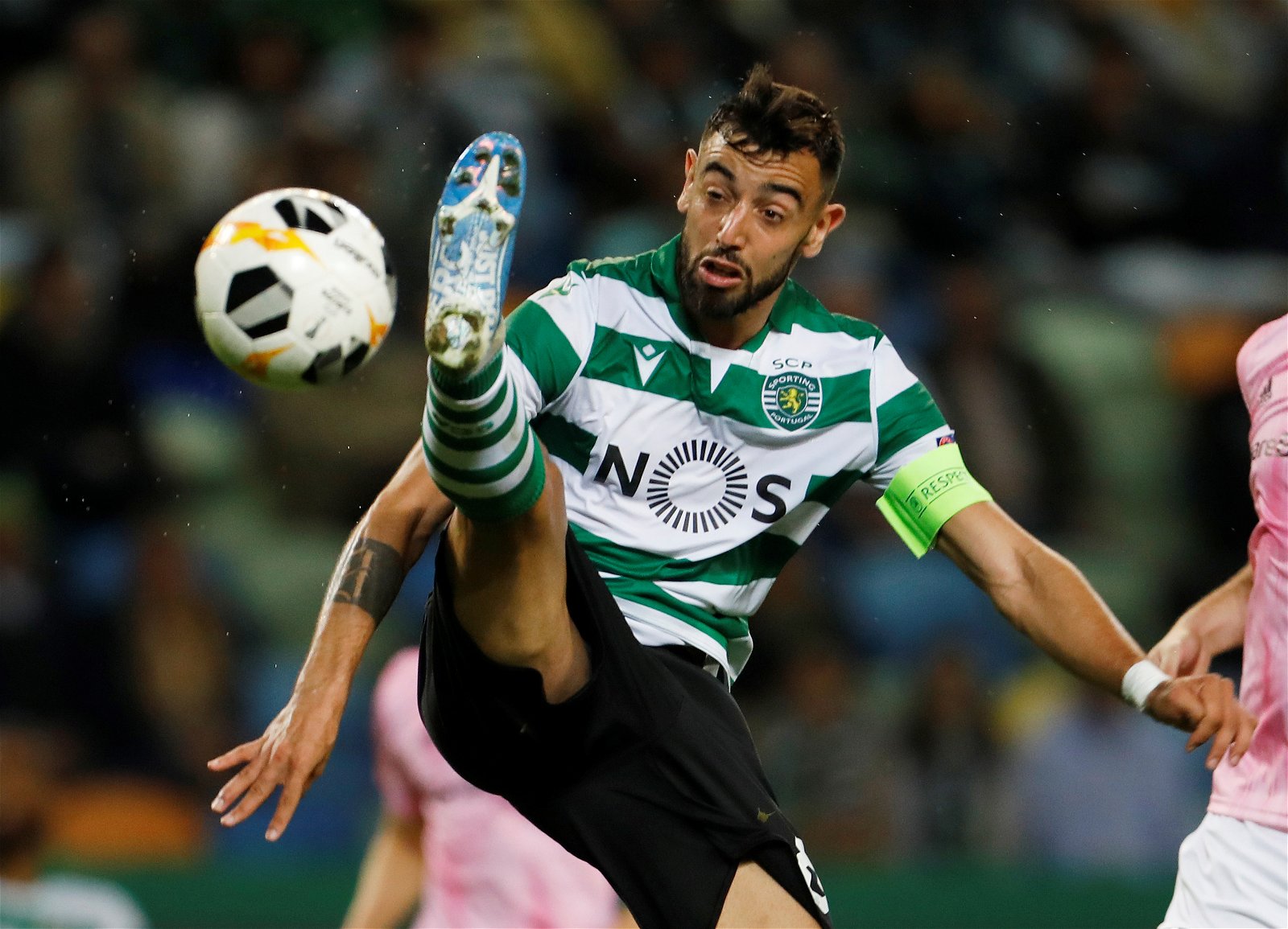 Manchester United midfield target Bruno Fernandes relaxed over Old Trafford rumors