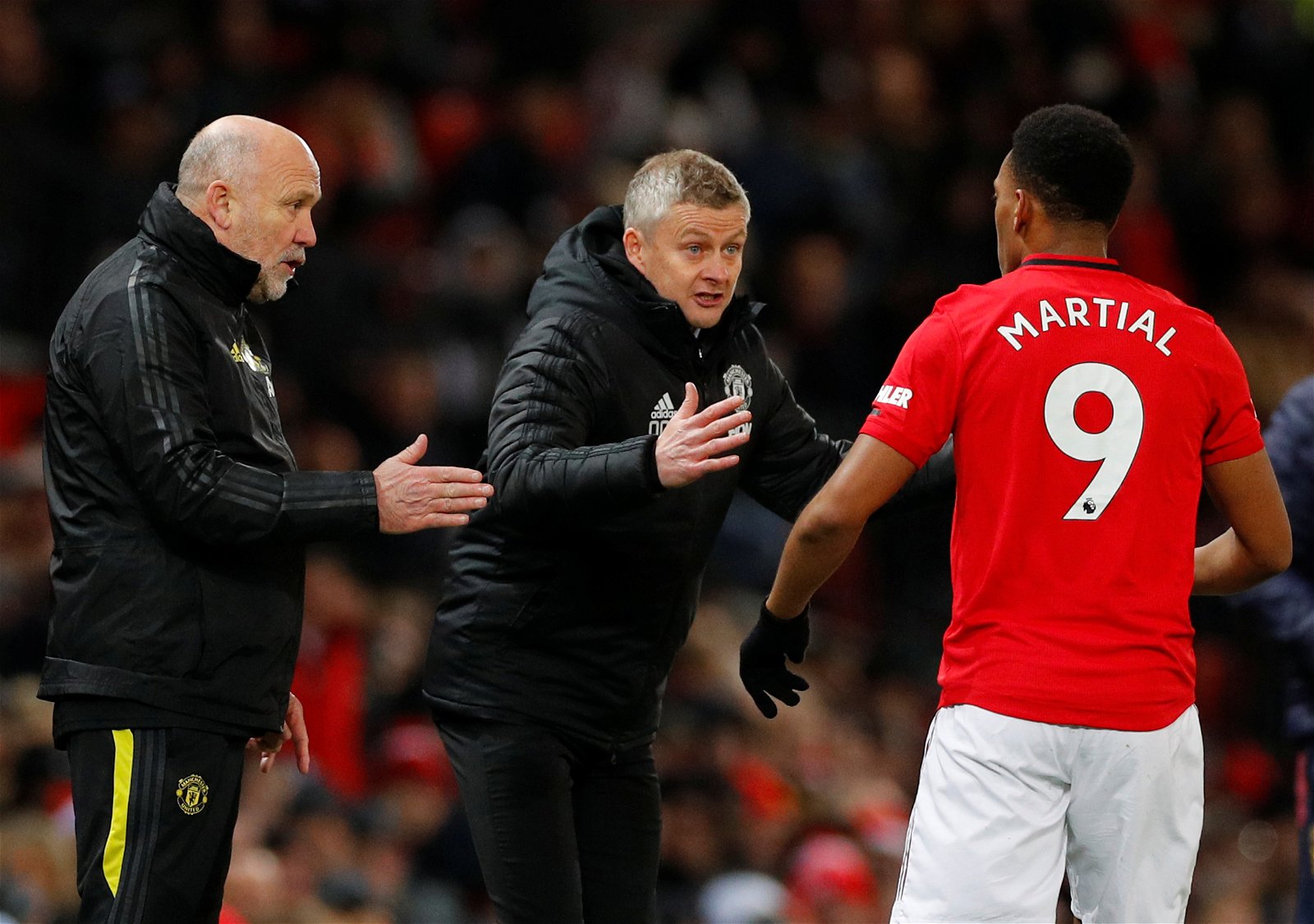 Solskjaer informs Manchester United players of possible sacking