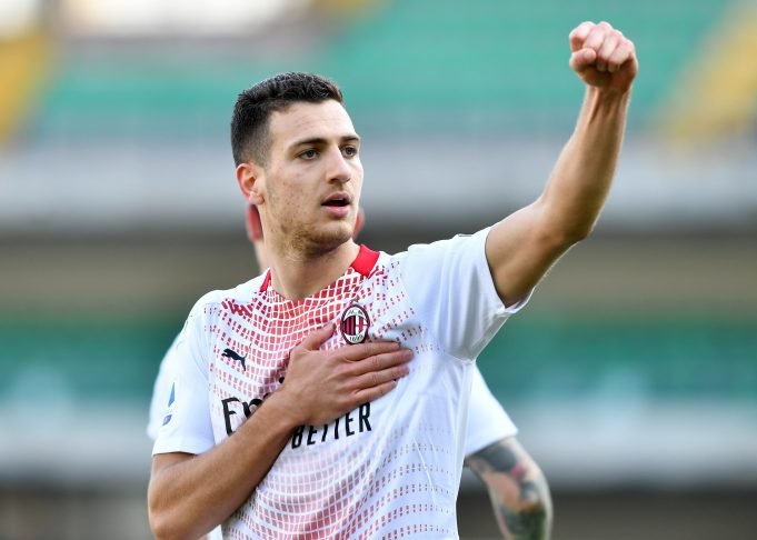 Diogo Dalot wants to extend his stay at AC Milan