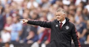 Gary Neville pinpoints two problems for Ole Gunnar Solskjaer