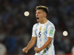 Lisandro Martinez admits he's enjoying playing alongside Raphael Varane