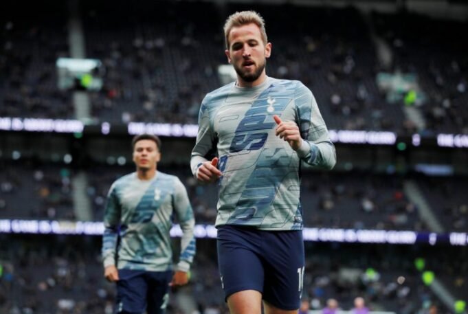 United looking at potential deal for England captain Harry Kane