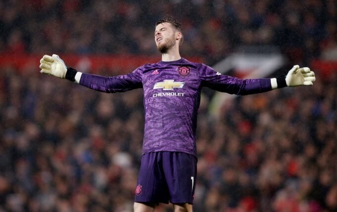Man United being disrespectful with David de Gea situation