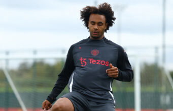 Joshua Zirkzee is the third tallest Manchester United player